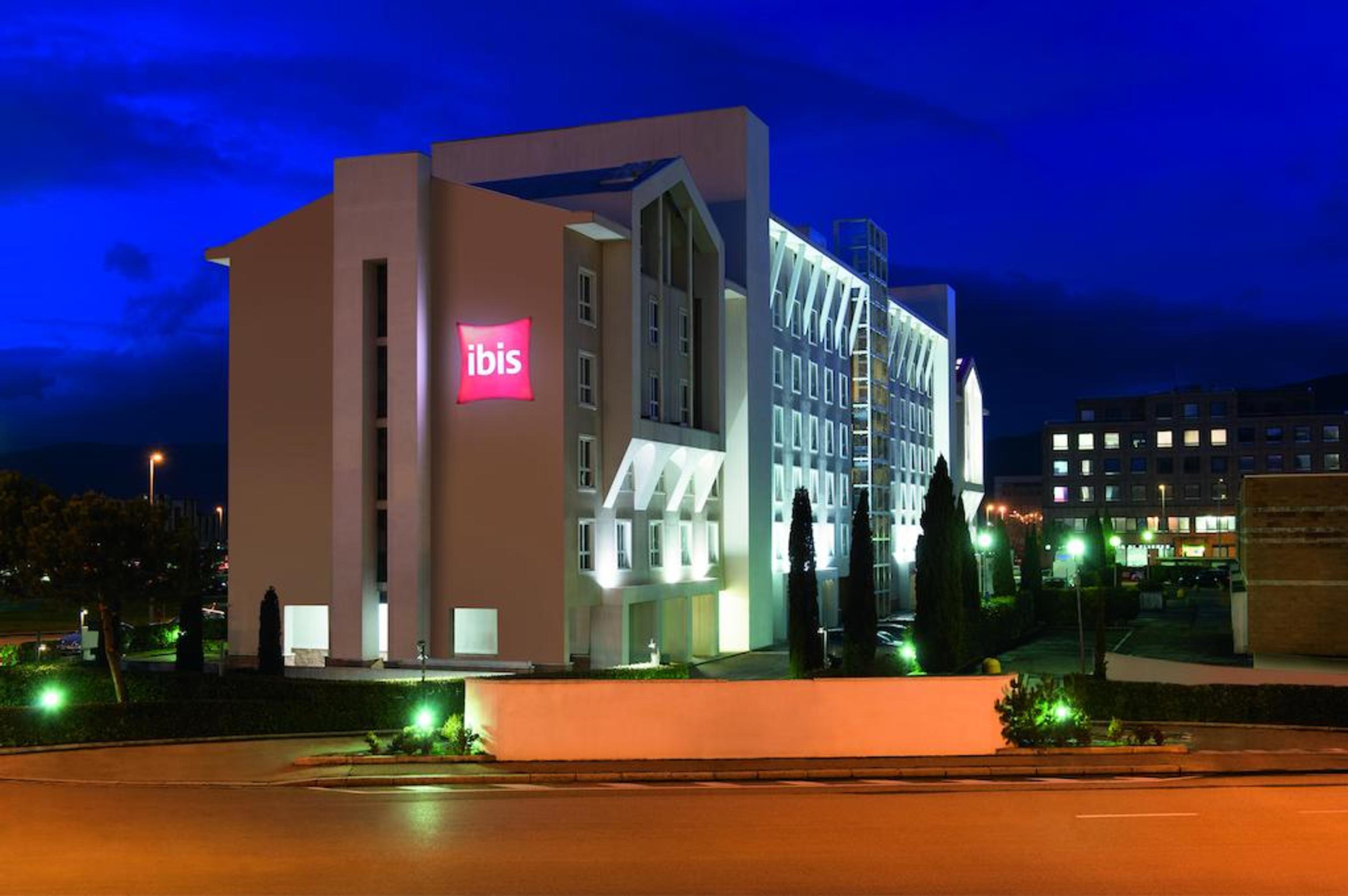 Hotel Ibis Firenze Nord Aeroporto Sesto Fiorentino Exterior photo